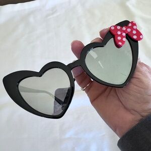Heart Shaped Minnie Mouse DISNEY sunglasses - adult